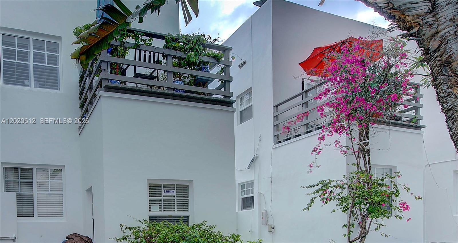 2463 Pine Tree Dr #3, Miami Beach FL 33140