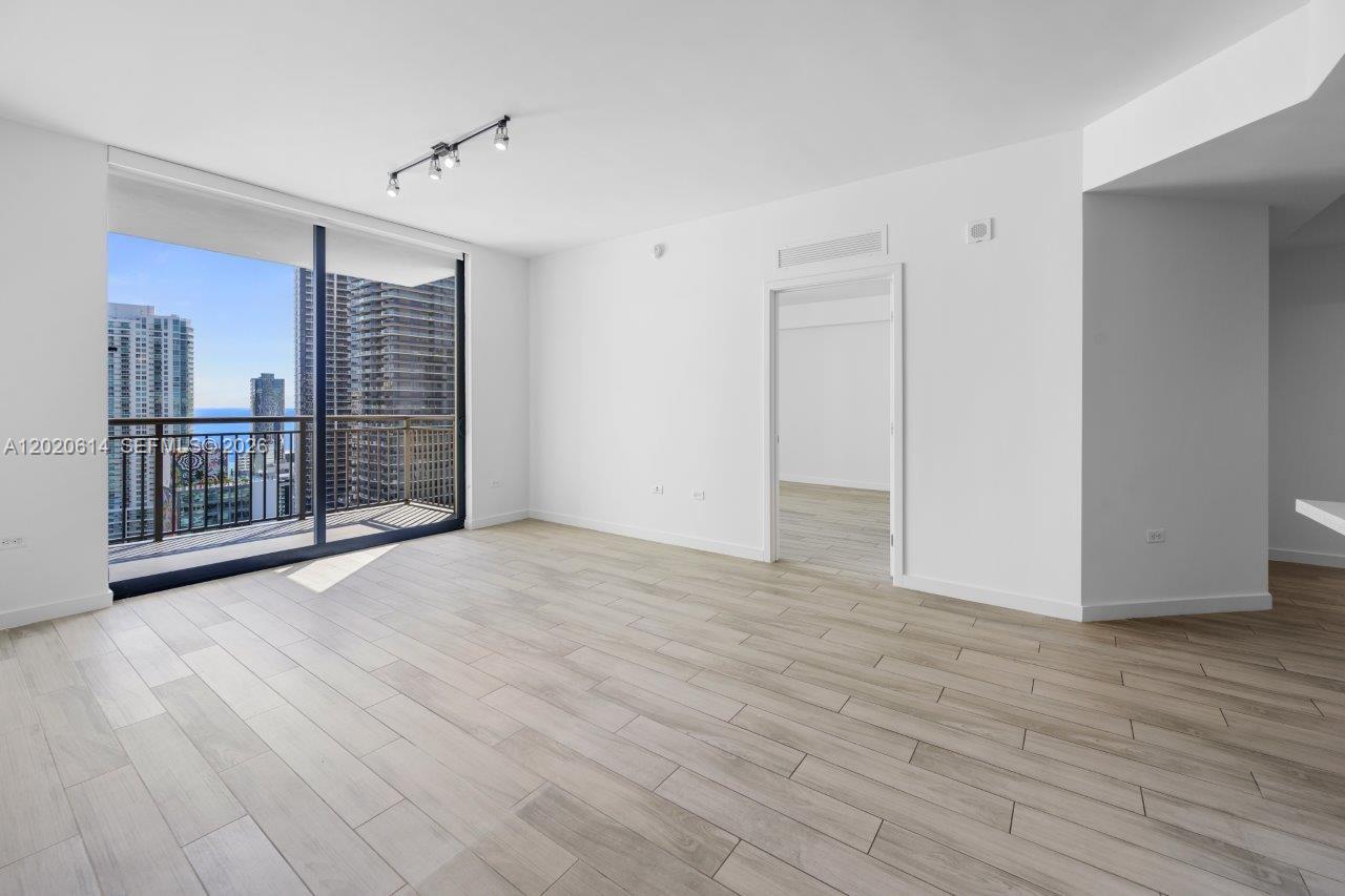999 SW 1st Ave #2911, Miami FL 33130