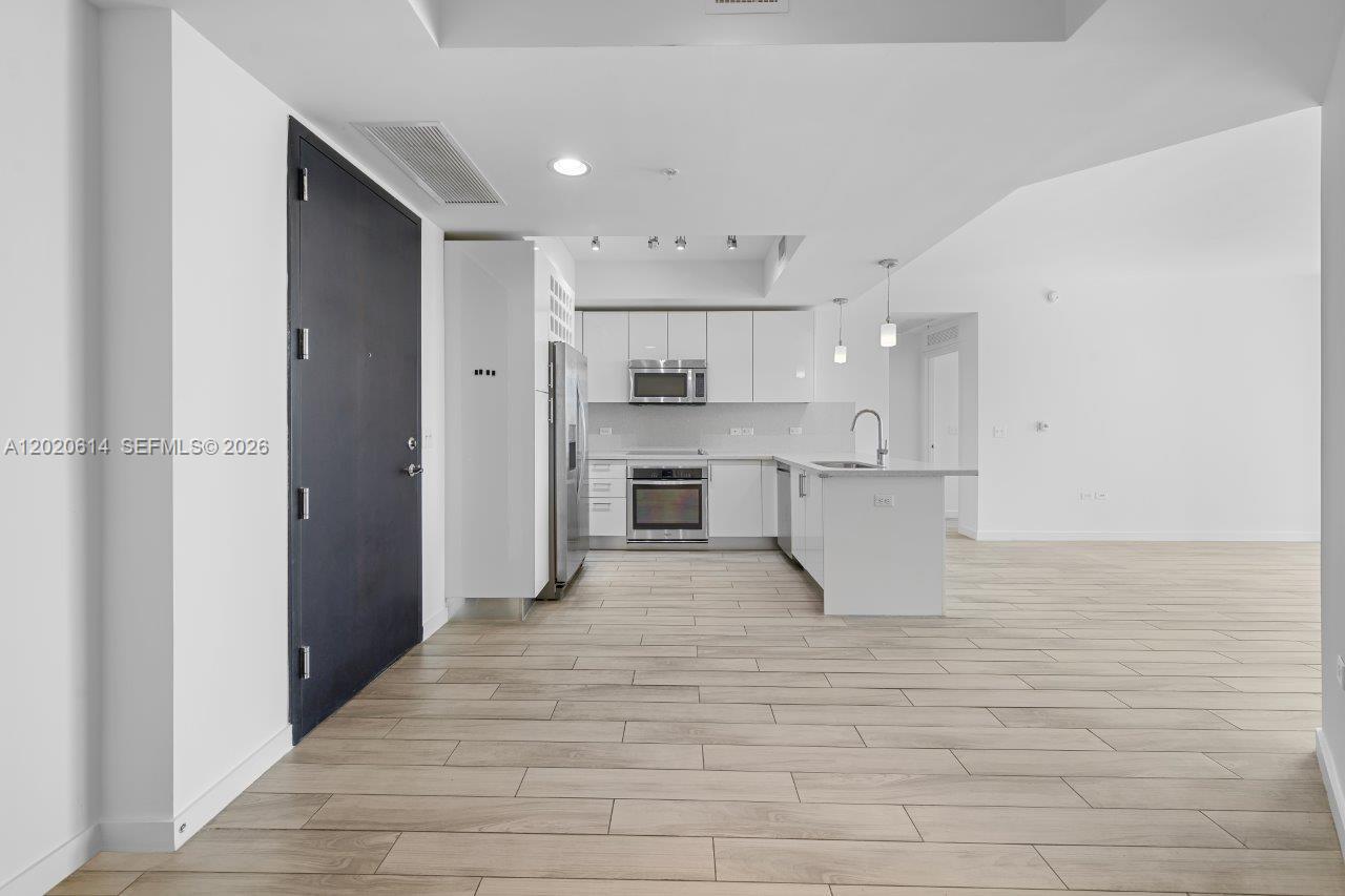 999 SW 1st Ave #2911, Miami FL 33130