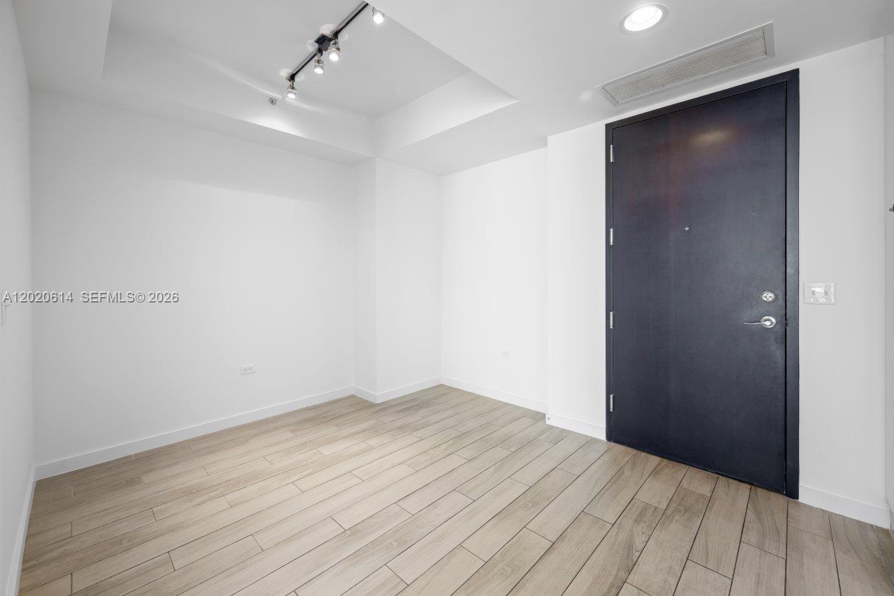 999 SW 1st Ave #2911, Miami FL 33130