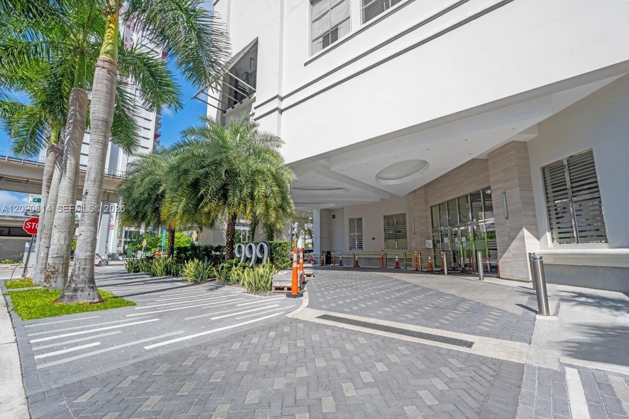 999 SW 1st Ave #2911, Miami FL 33130