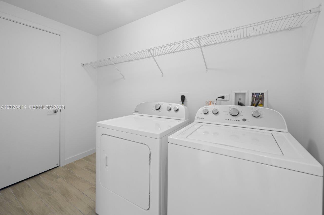 999 SW 1st Ave #2911, Miami FL 33130
