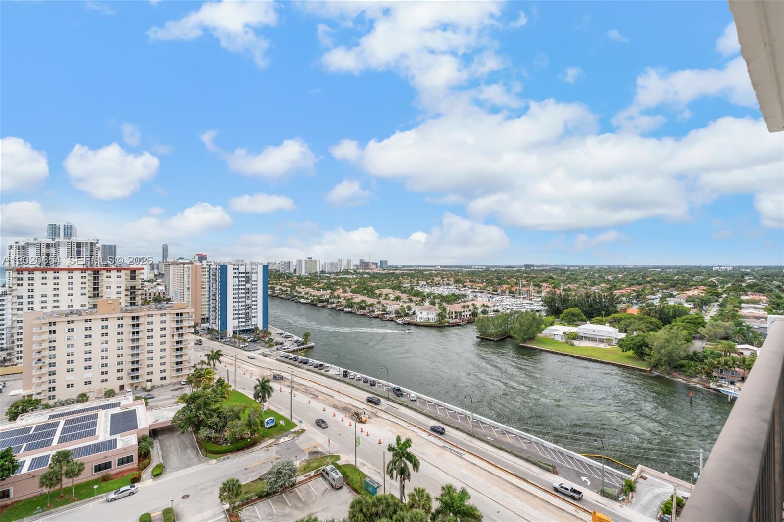 Hollywood FL 33019 - A12020654