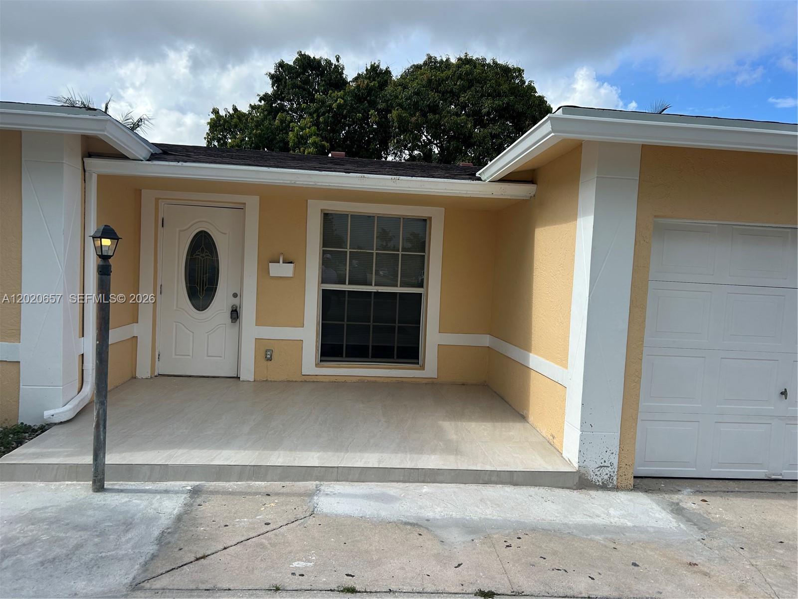 6701 SW 7th Pl, North Lauderdale FL 33068