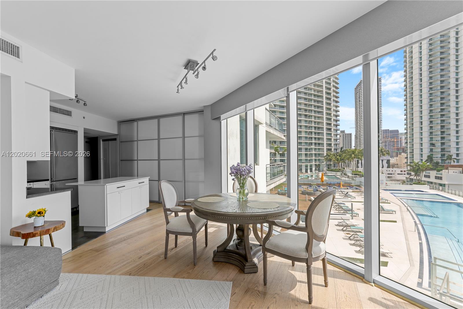 92 SW 3rd St #1201, Miami FL 33130