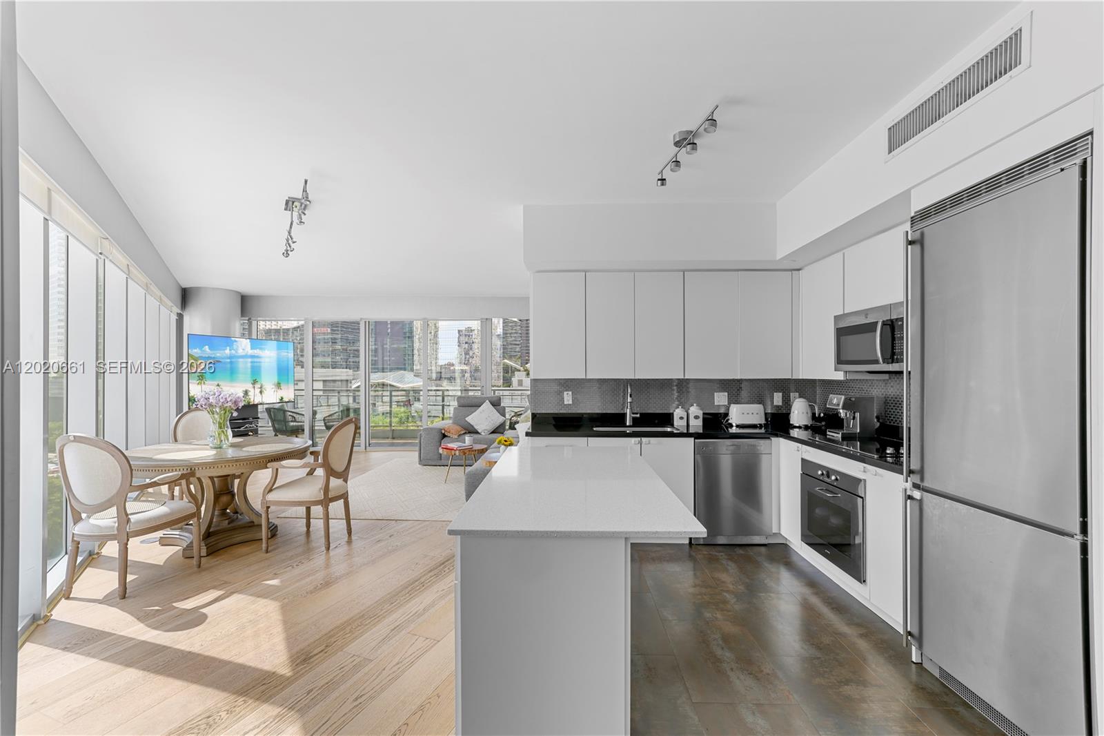 92 SW 3rd St #1201, Miami FL 33130