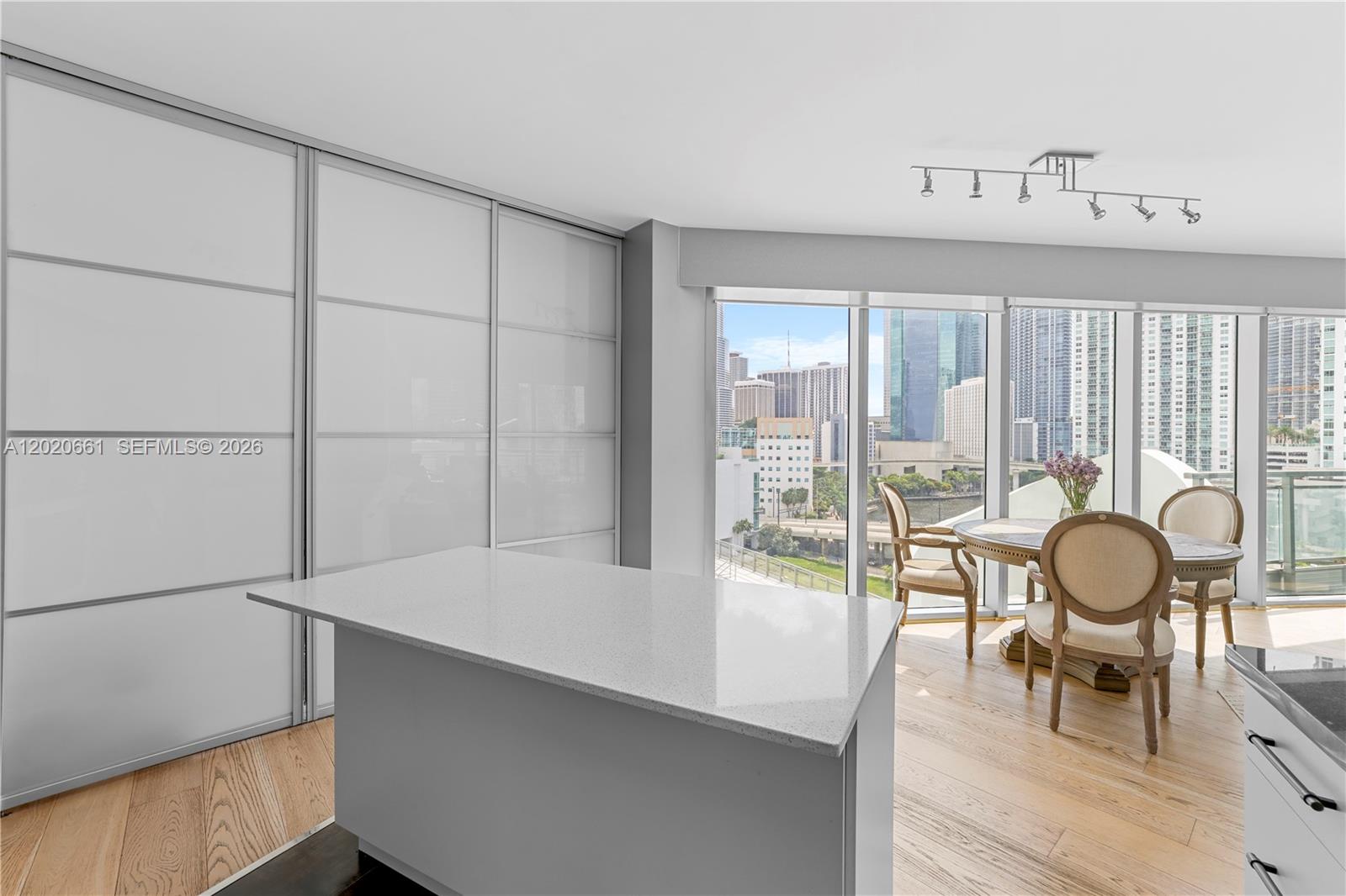 92 SW 3rd St #1201, Miami FL 33130