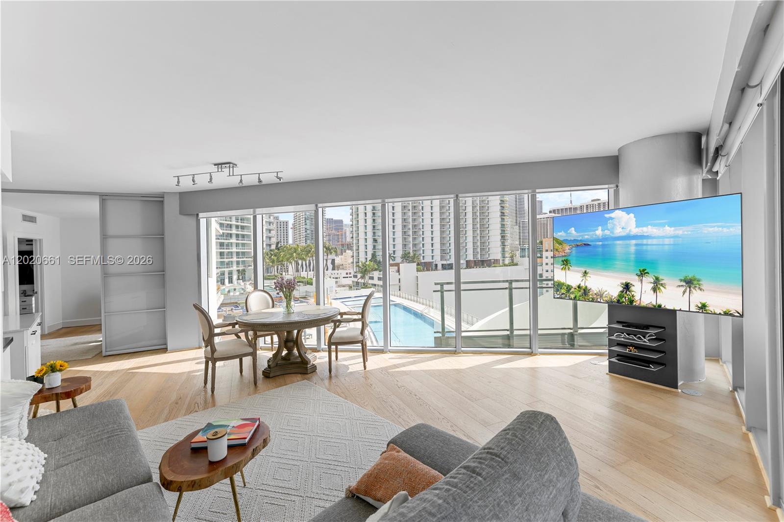 92 SW 3rd St #1201, Miami FL 33130