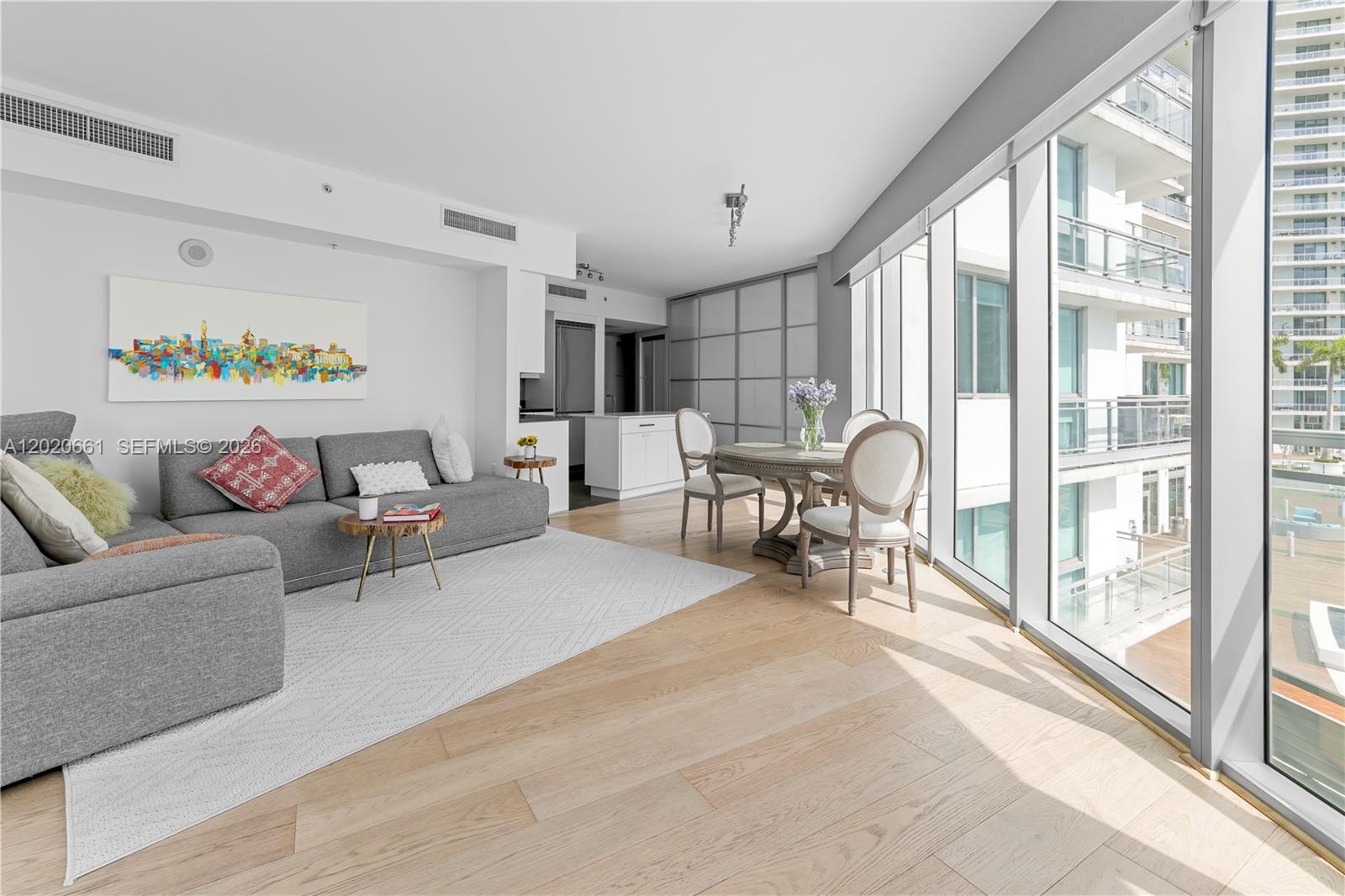 92 SW 3rd St #1201, Miami FL 33130