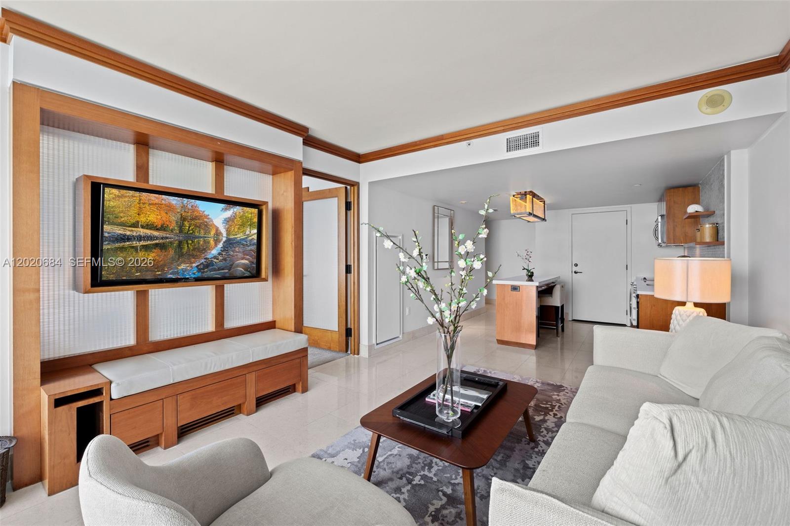 6801 Collins Ave #417, Miami Beach FL 33141