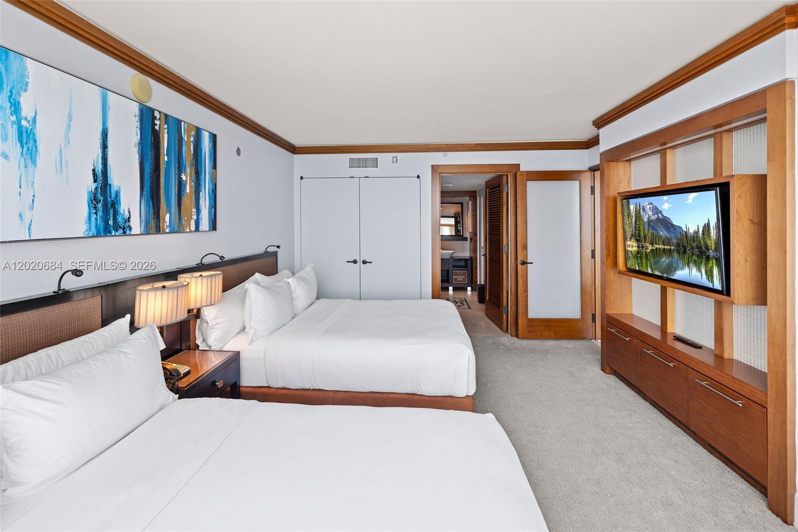 6801 Collins Ave #417, Miami Beach FL 33141