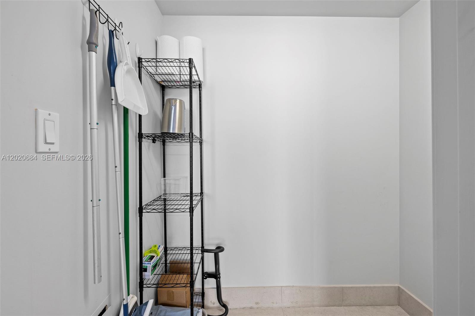 6801 Collins Ave #417, Miami Beach FL 33141