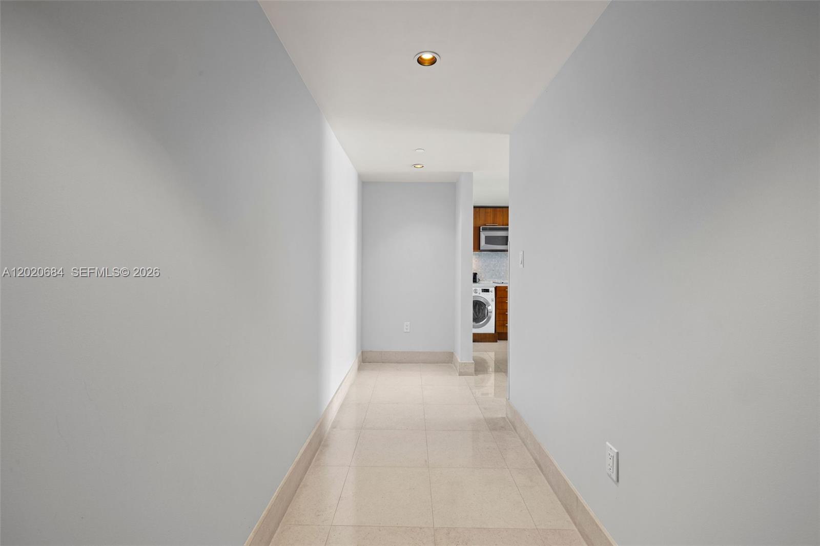 6801 Collins Ave #417, Miami Beach FL 33141
