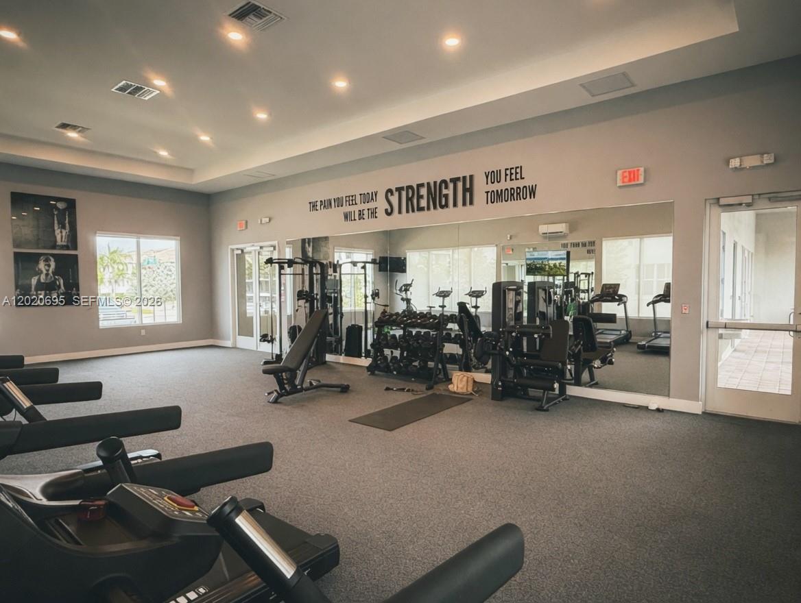 217 SW 170th Ave, Pembroke Pines FL 33027