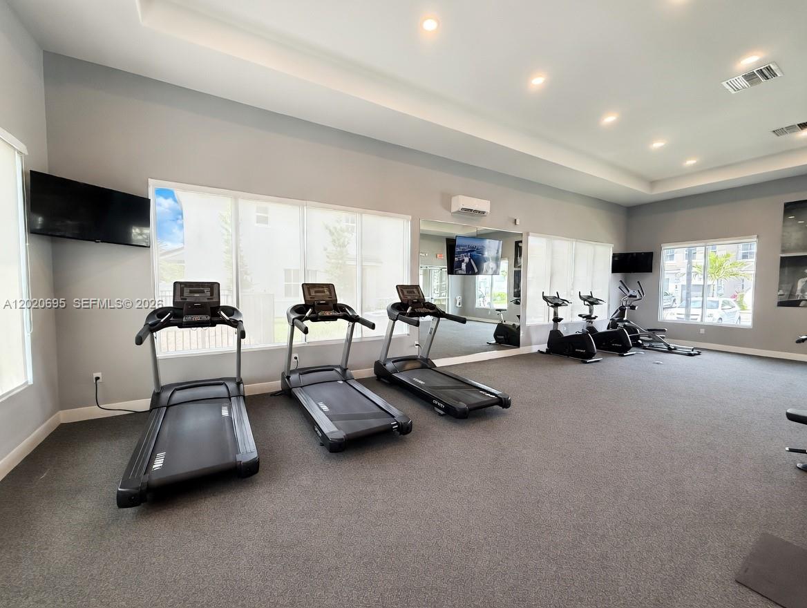 217 SW 170th Ave, Pembroke Pines FL 33027