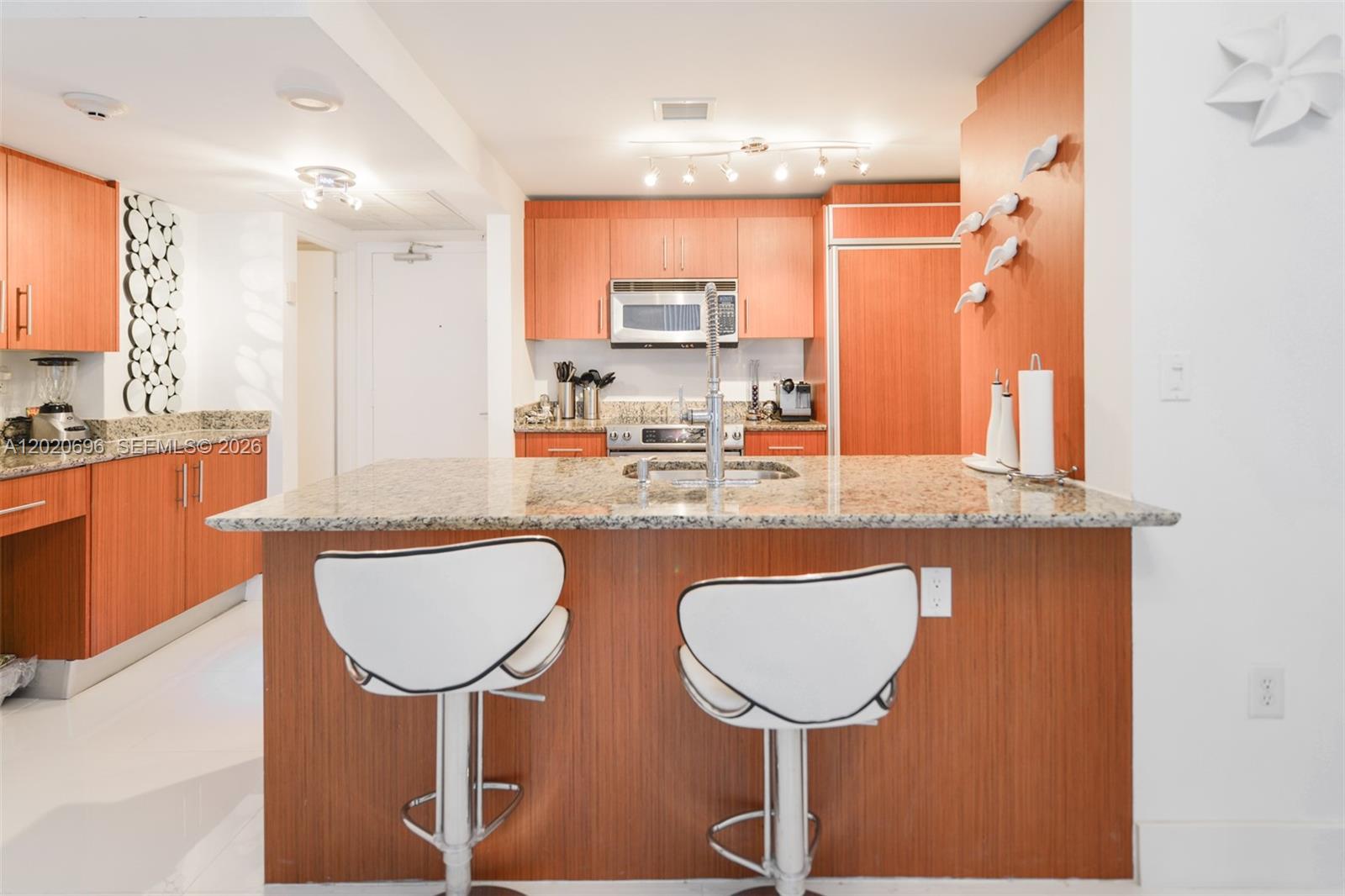 10275 Collins Ave #307, Bal Harbour FL 33154
