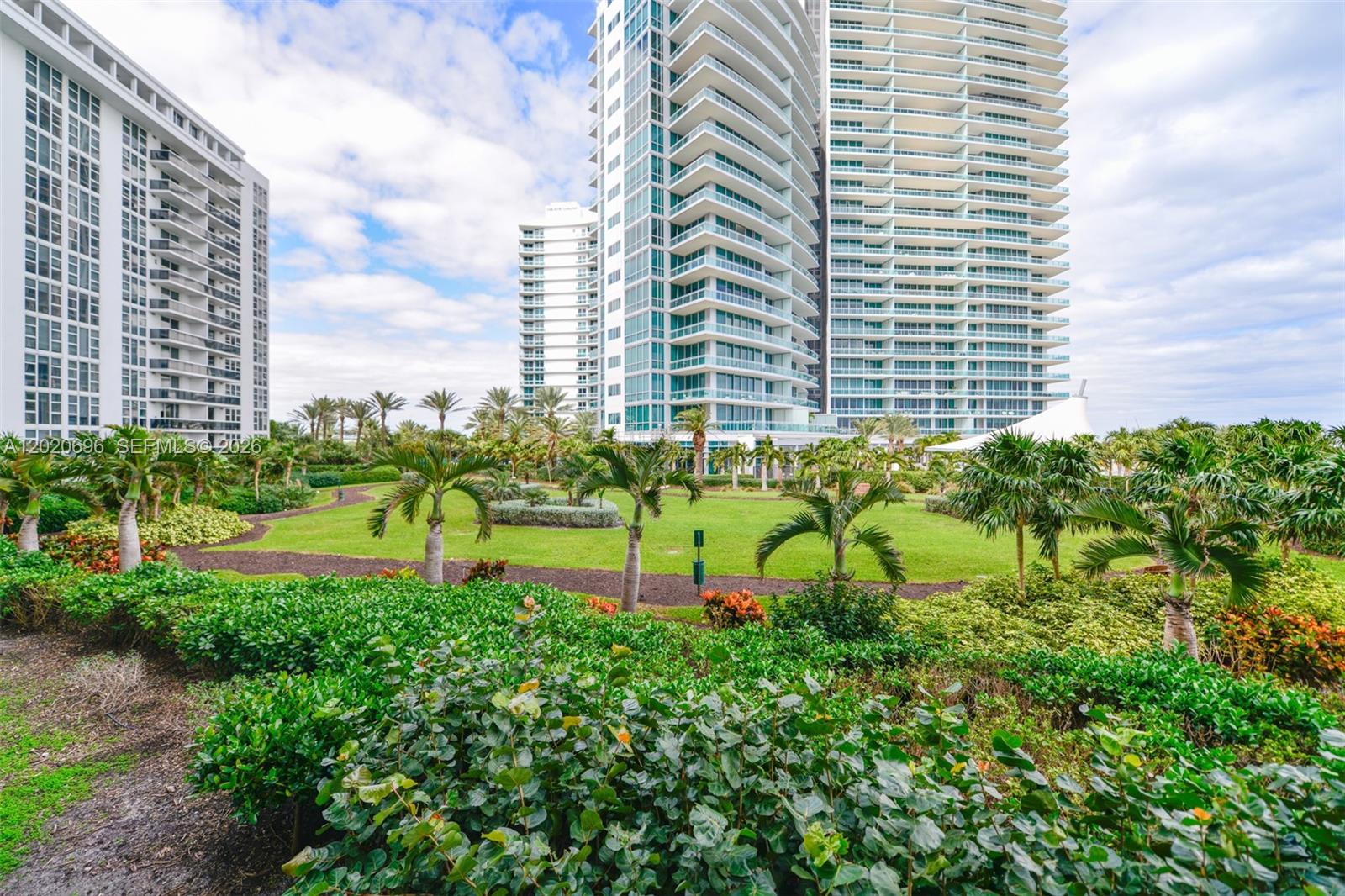 10275 Collins Ave #307, Bal Harbour FL 33154