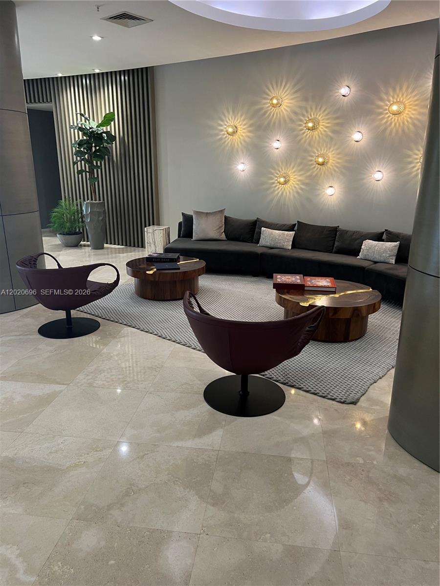 10275 Collins Ave #307, Bal Harbour FL 33154