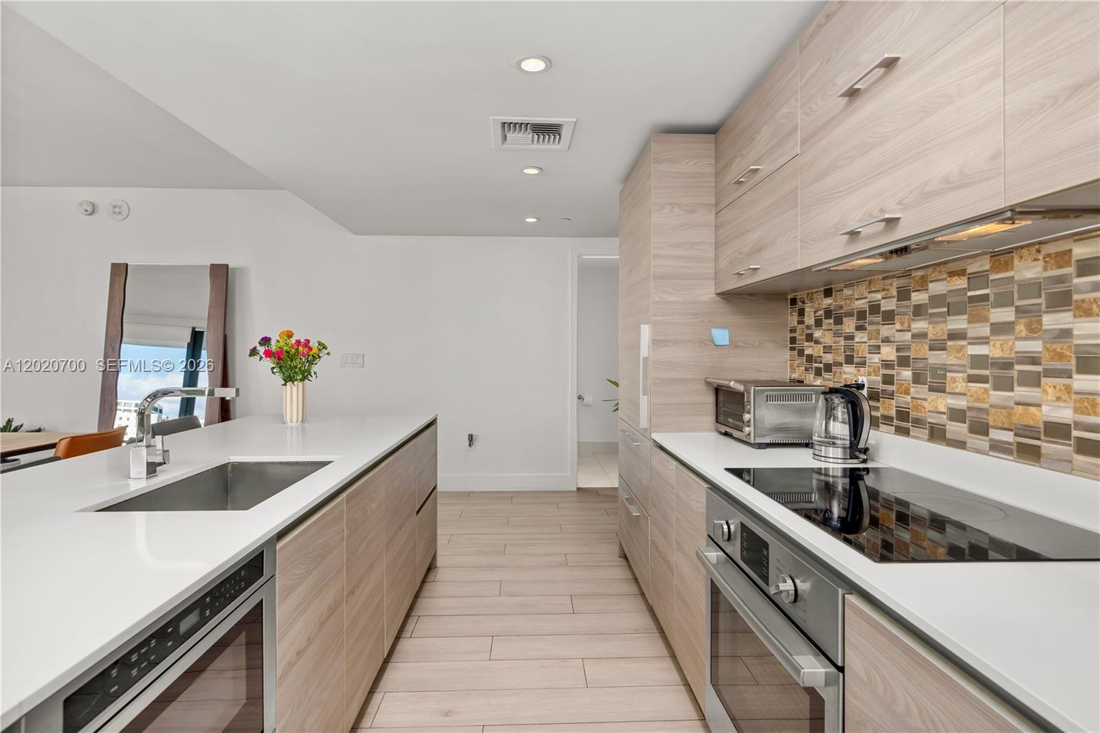 1300 S Miami Ave #1405, Miami FL 33130