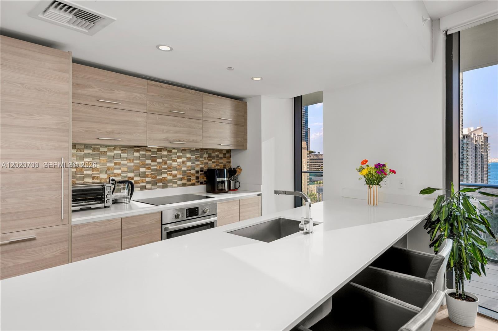 1300 S Miami Ave #1405, Miami FL 33130