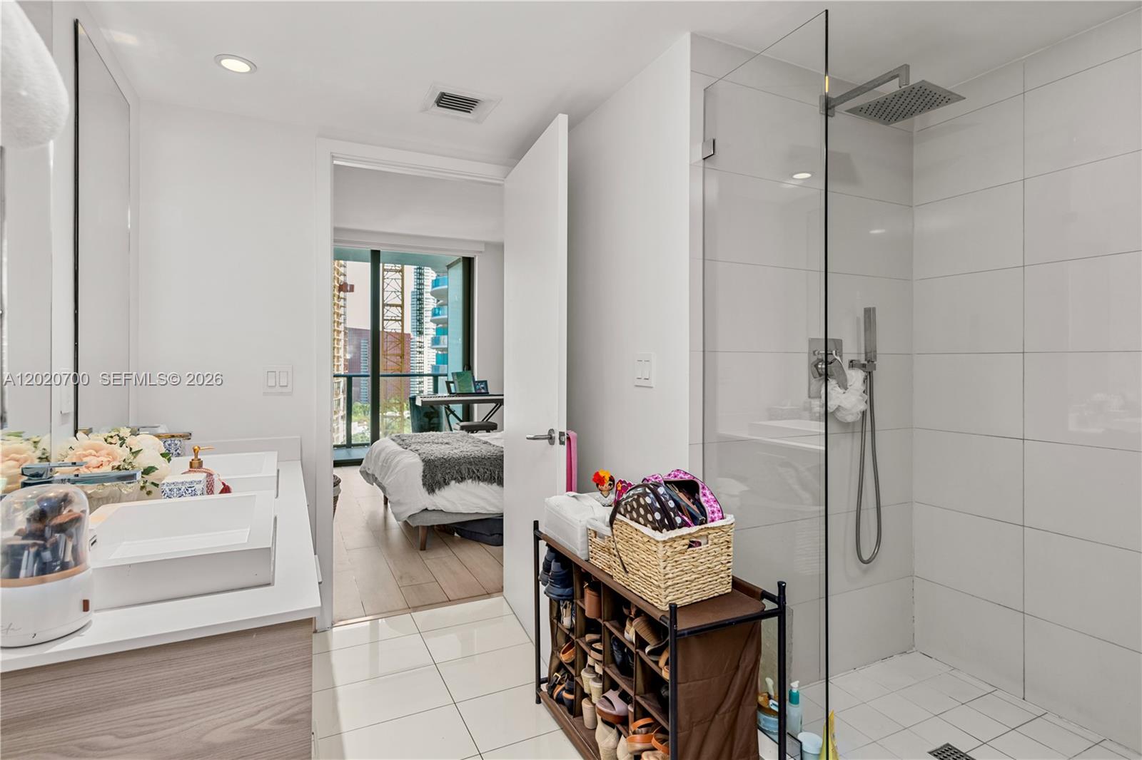 1300 S Miami Ave #1405, Miami FL 33130