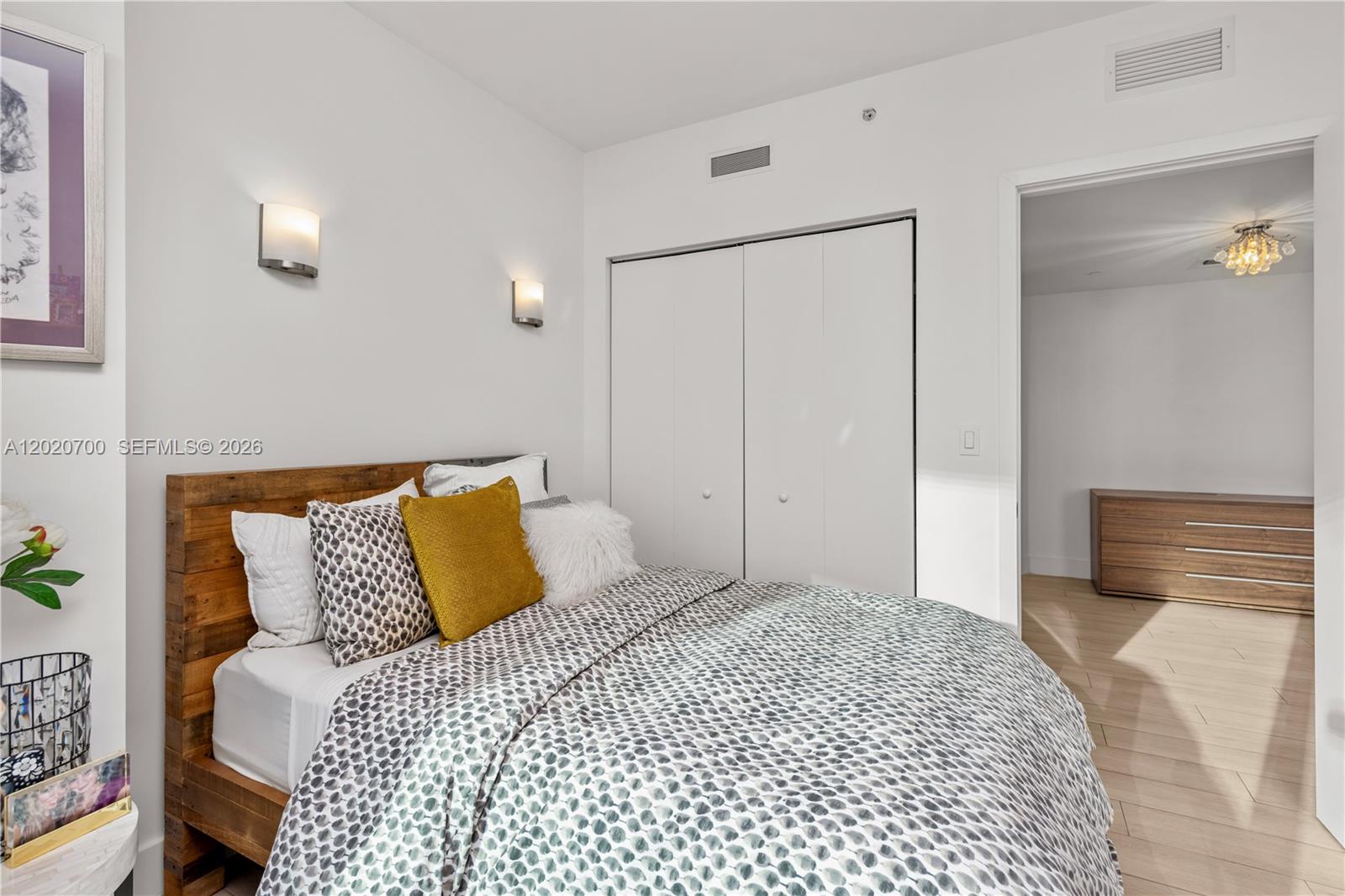1300 S Miami Ave #1405, Miami FL 33130