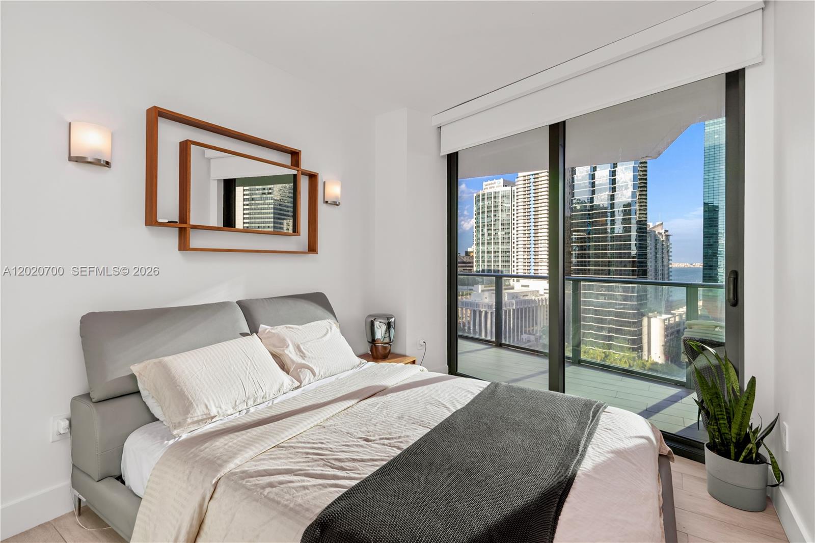1300 S Miami Ave #1405, Miami FL 33130