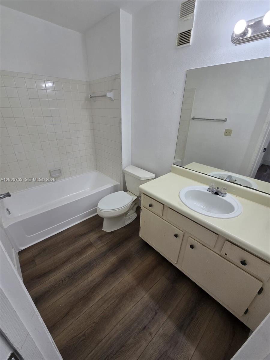 3340 N Pinewalk Dr N #1518, Margate FL 33063