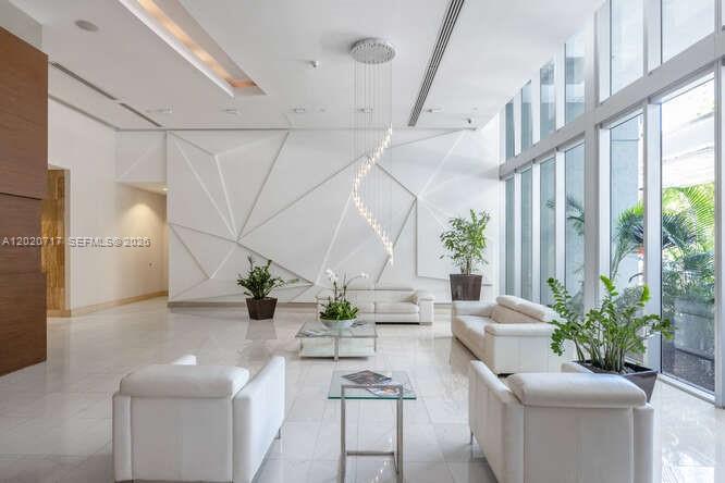 1111 SW 1st Ave #2723-N, Miami FL 33130