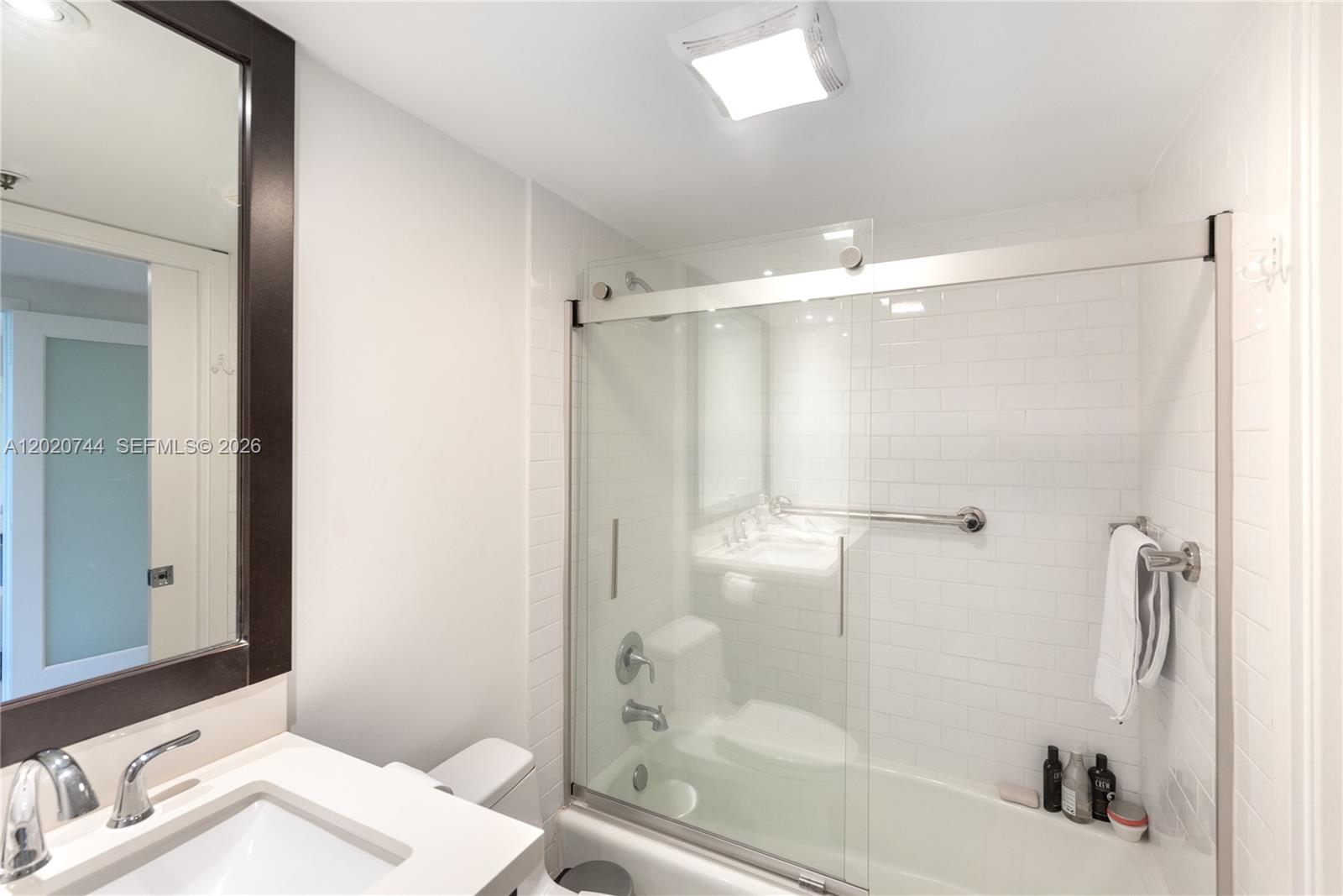 251 Crandon Blvd #227, Key Biscayne FL 33149