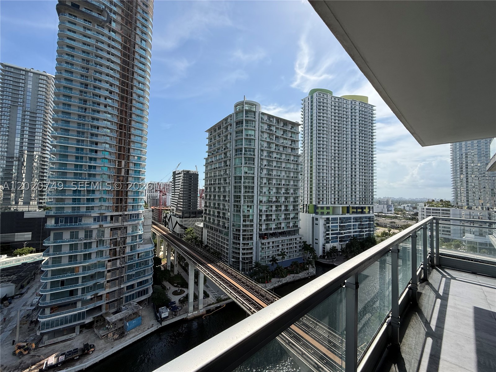 92 SW 3rd St #1804, Miami FL 33130