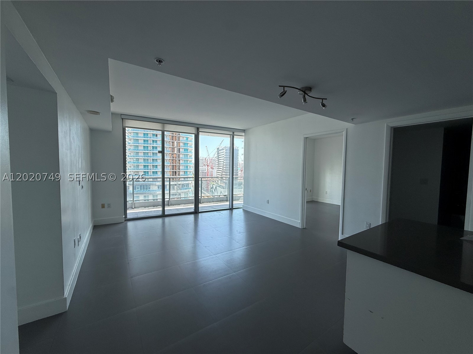 92 SW 3rd St #1804, Miami FL 33130