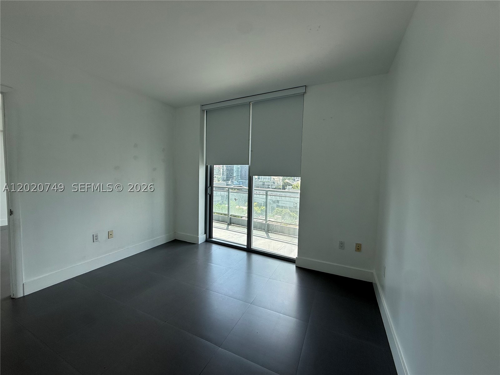92 SW 3rd St #1804, Miami FL 33130