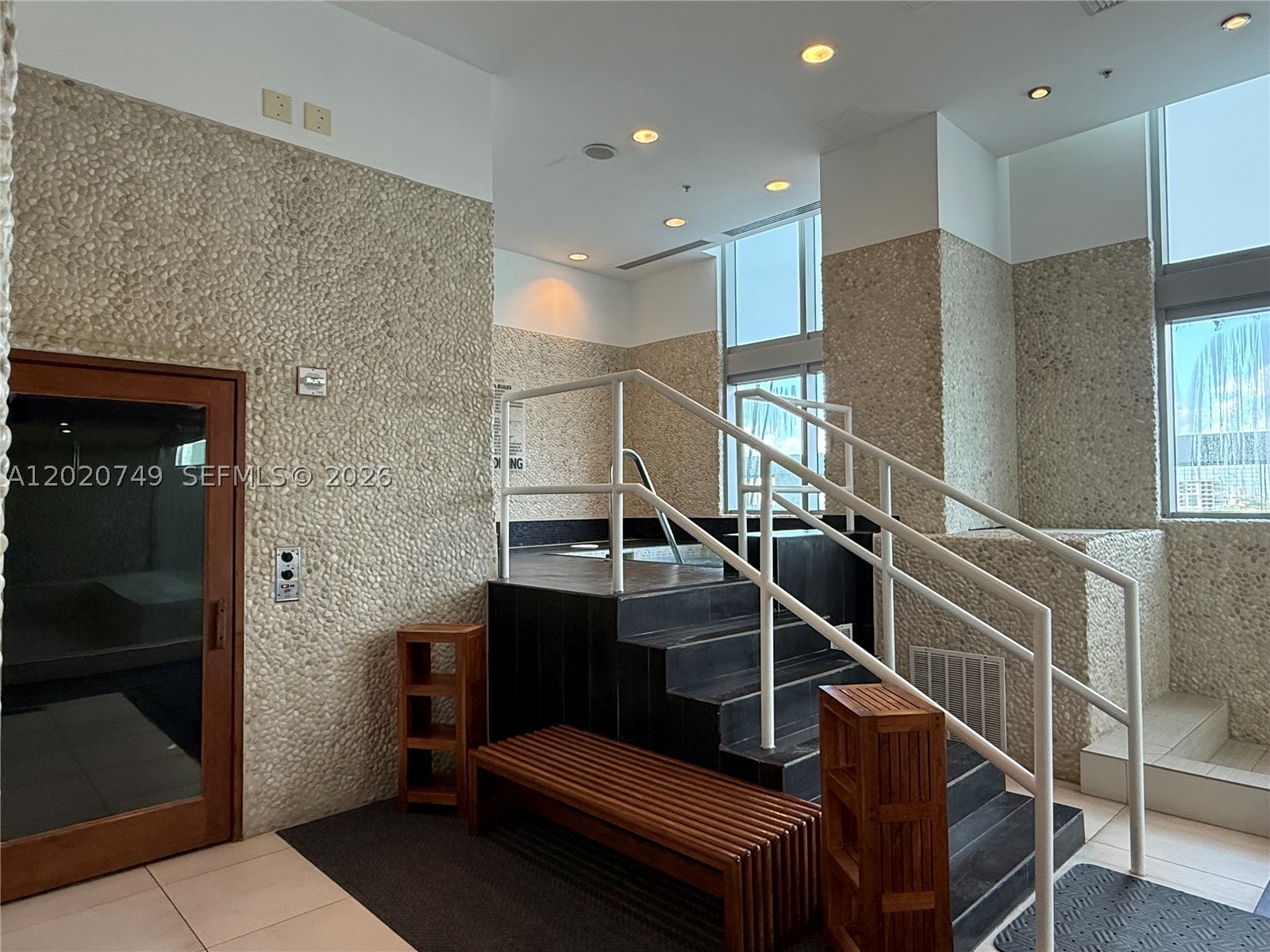 92 SW 3rd St #1804, Miami FL 33130