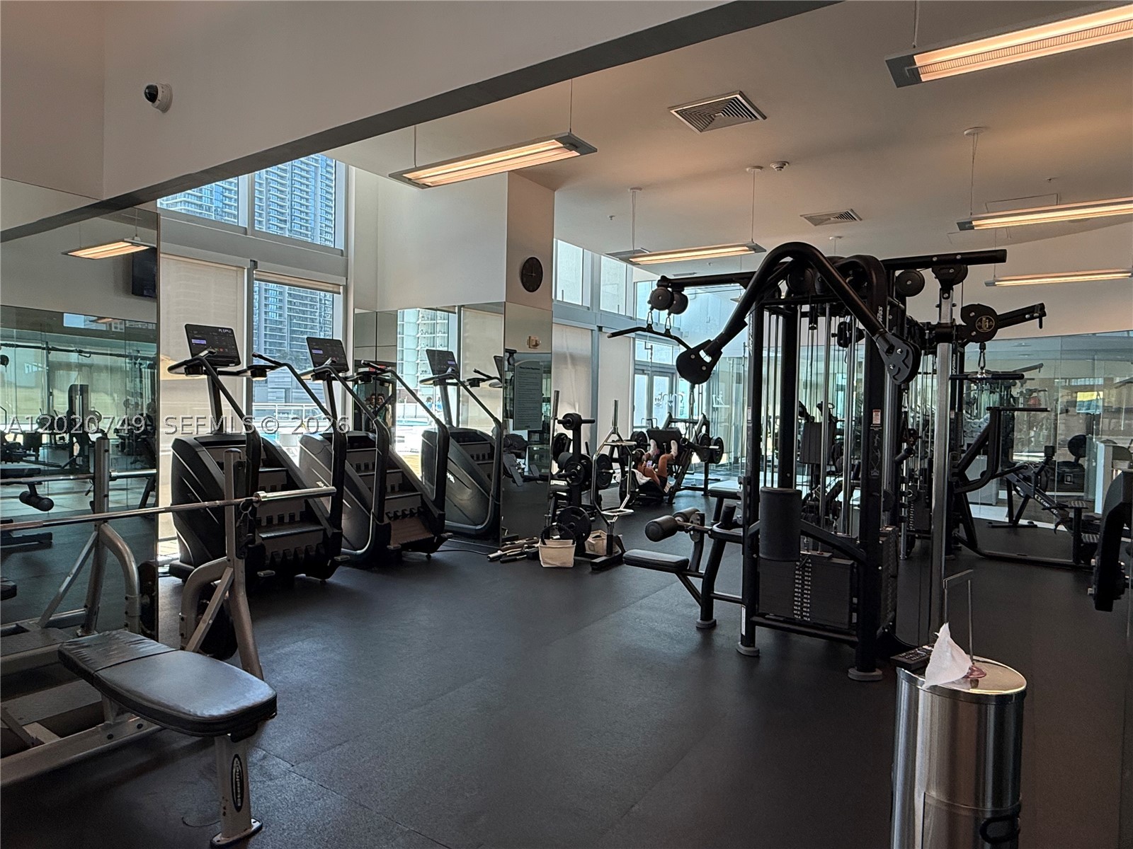 92 SW 3rd St #1804, Miami FL 33130