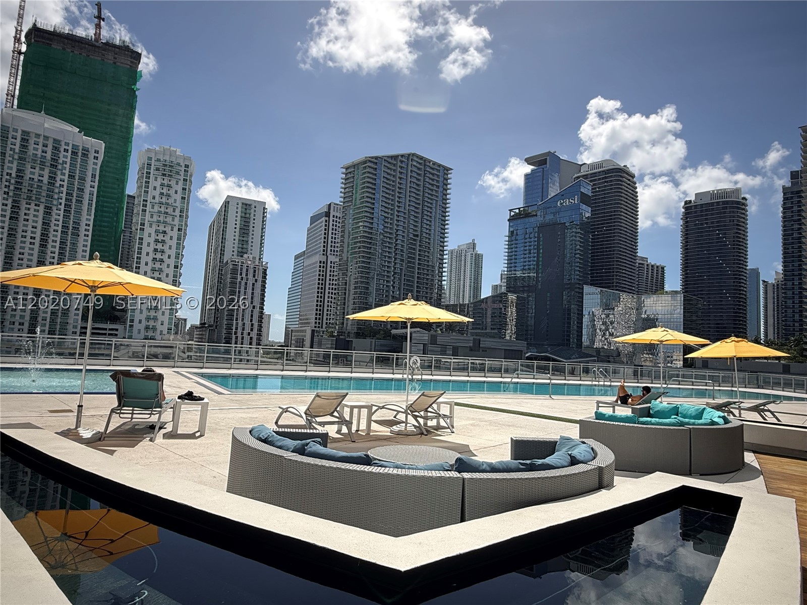 92 SW 3rd St #1804, Miami FL 33130