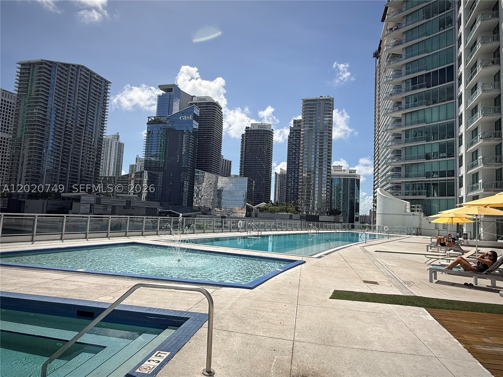 92 SW 3rd St #1804, Miami FL 33130