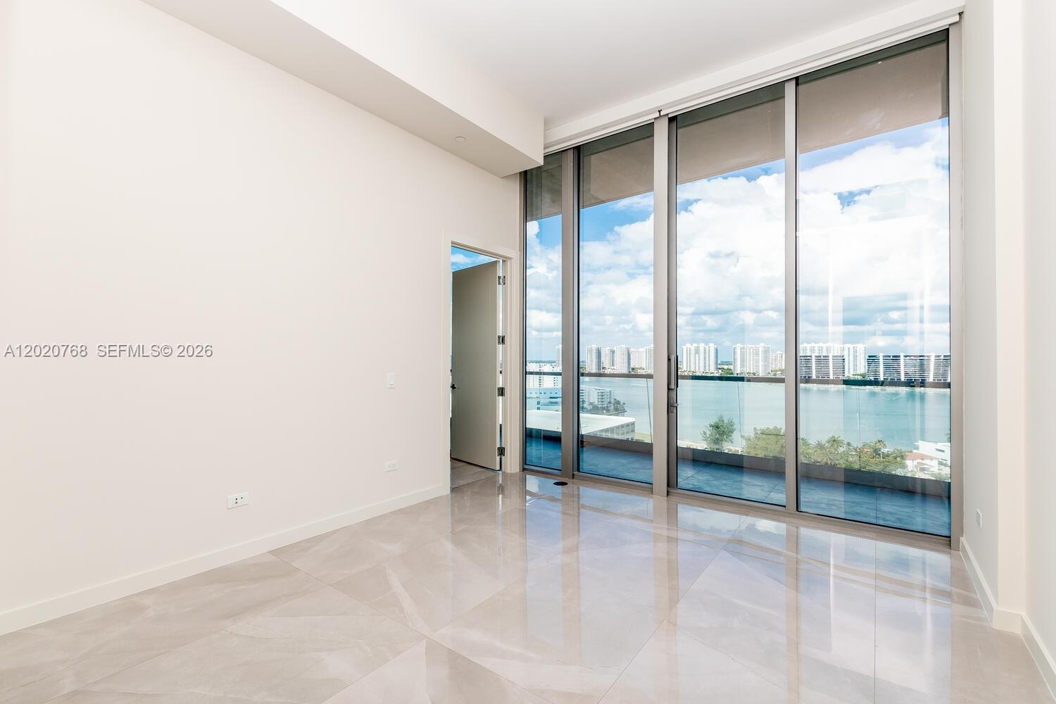 18501 E Collins #1503, Sunny Isles Beach FL 33160