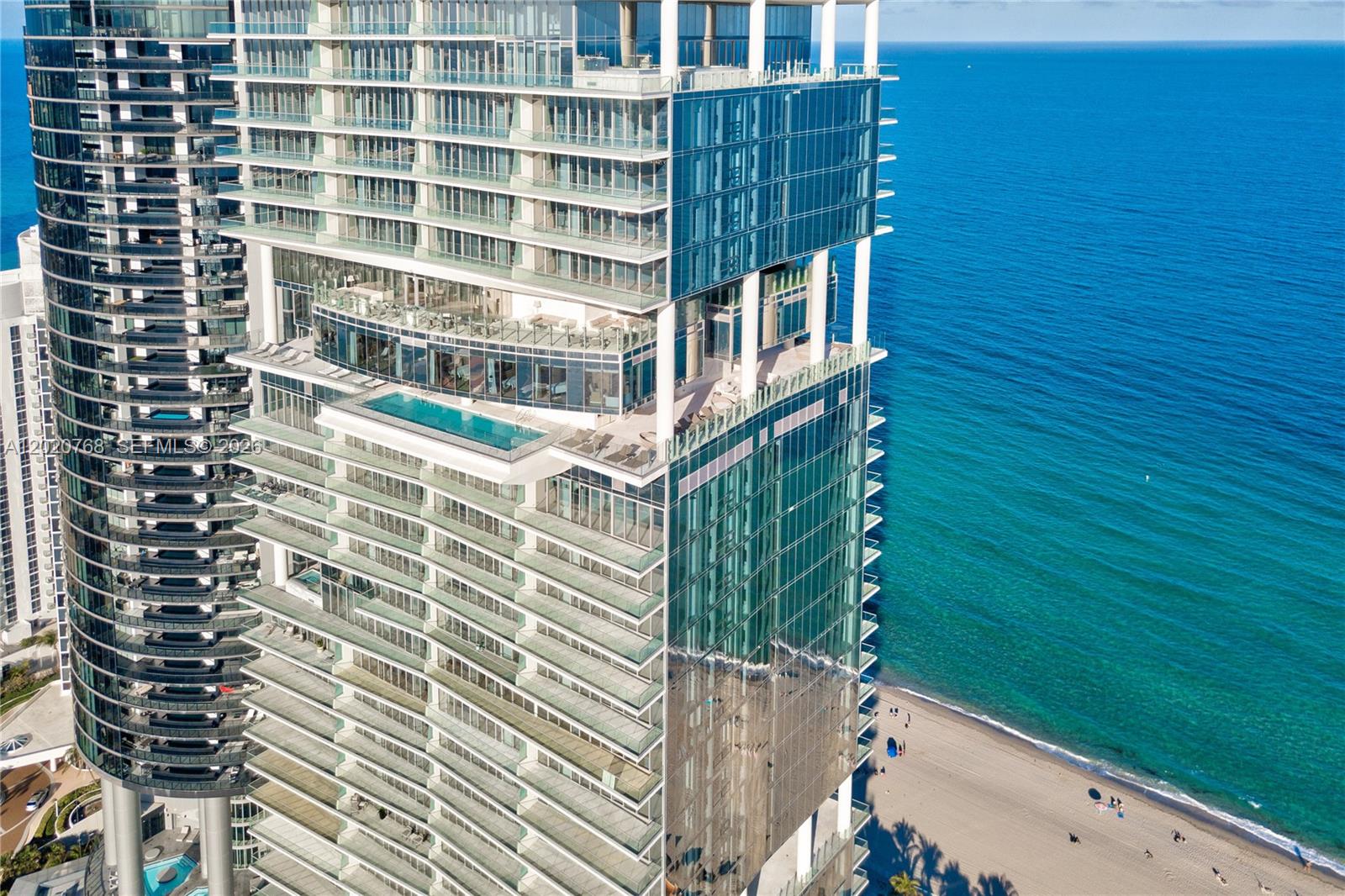 18501 E Collins #1503, Sunny Isles Beach FL 33160