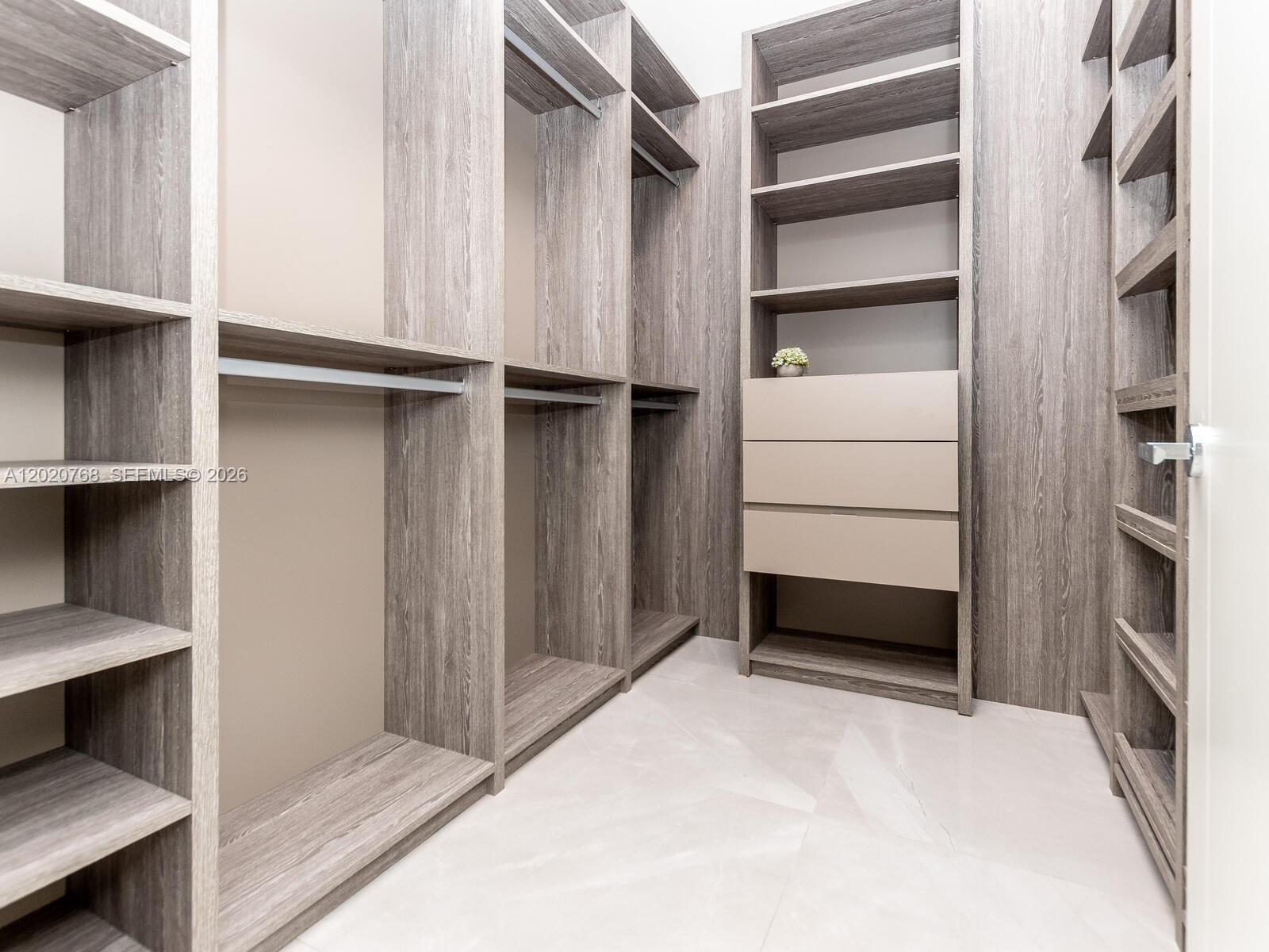 18501 E Collins #1503, Sunny Isles Beach FL 33160