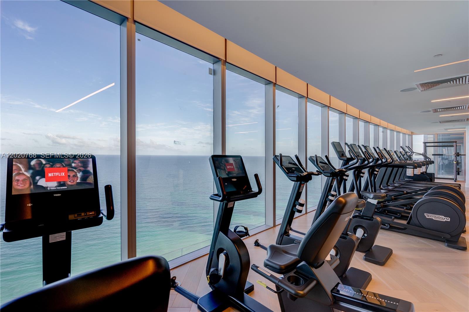 18501 E Collins #1503, Sunny Isles Beach FL 33160