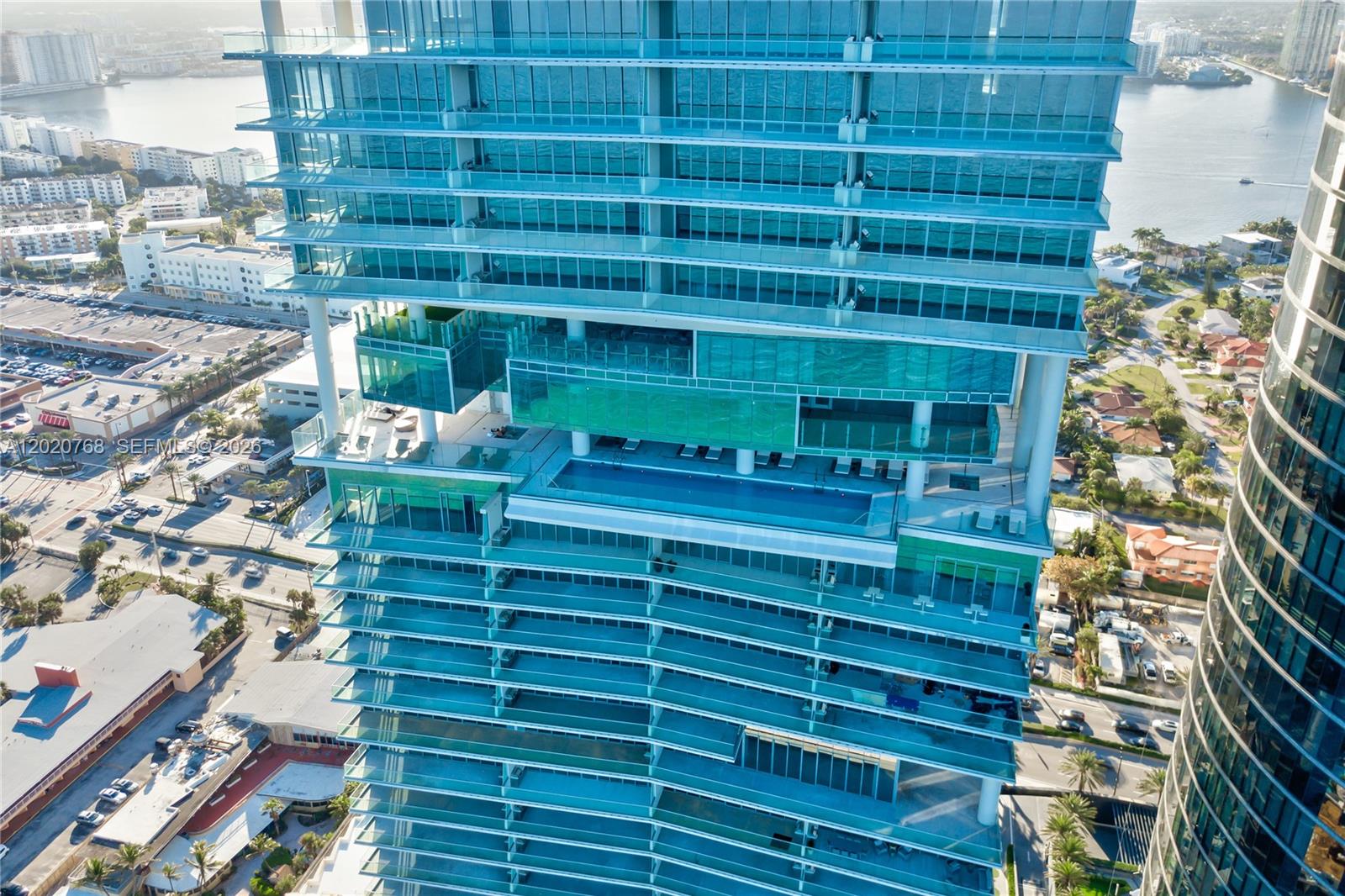 18501 E Collins #1503, Sunny Isles Beach FL 33160