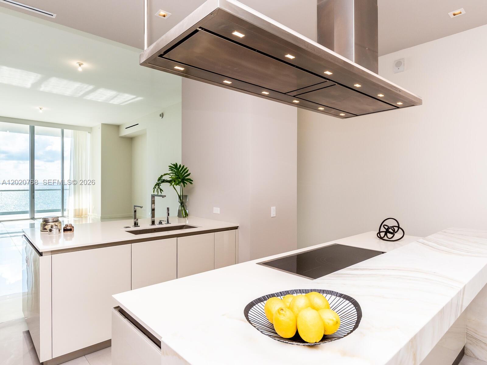 18501 E Collins #1503, Sunny Isles Beach FL 33160