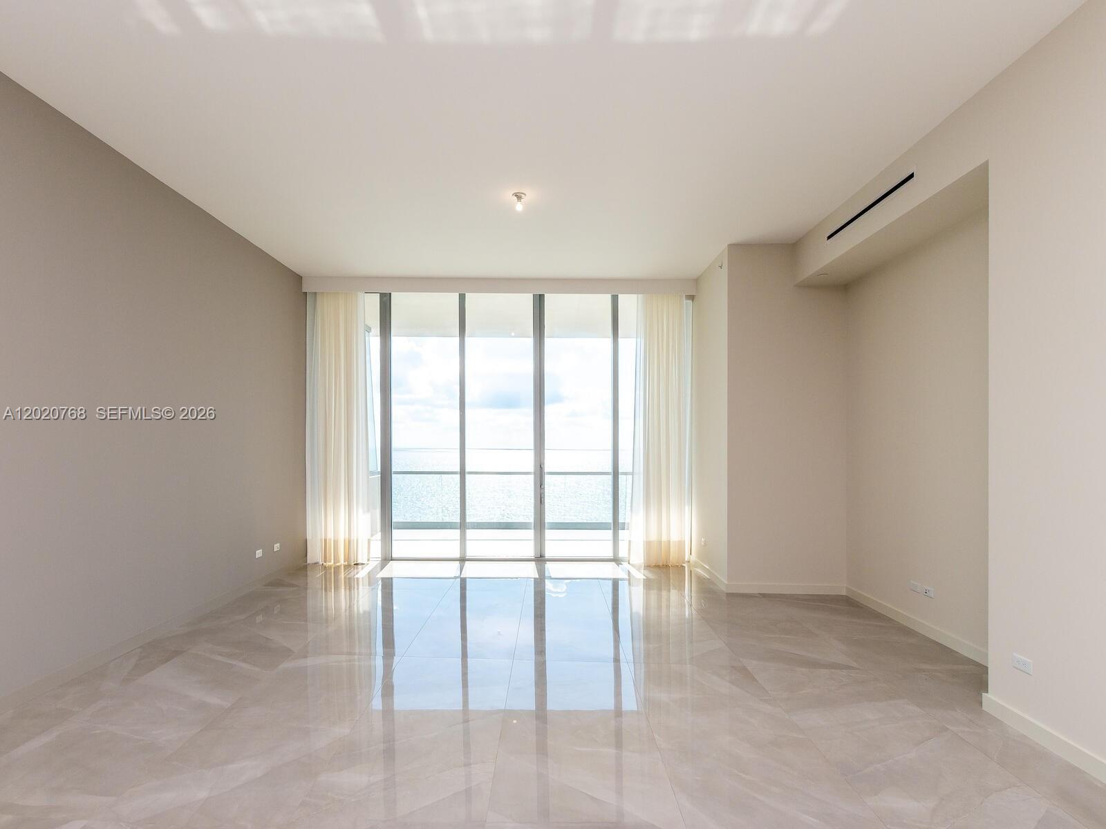 18501 E Collins #1503, Sunny Isles Beach FL 33160