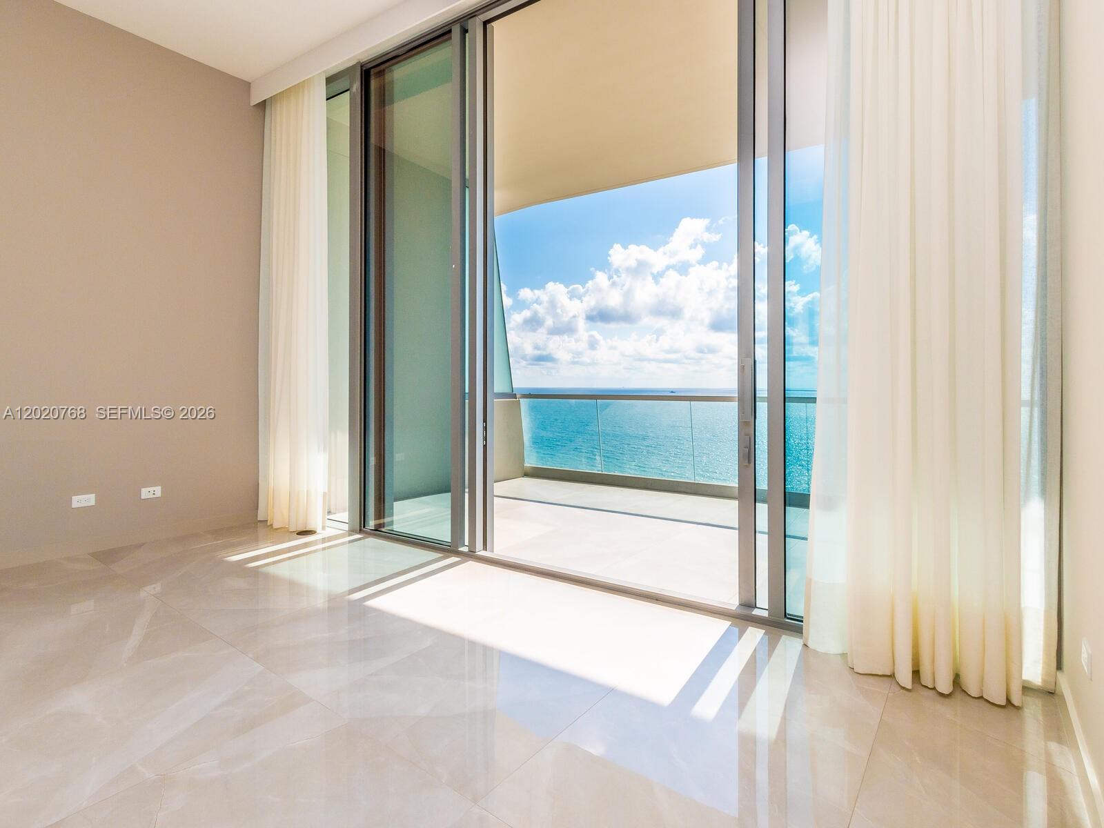 18501 E Collins #1503, Sunny Isles Beach FL 33160