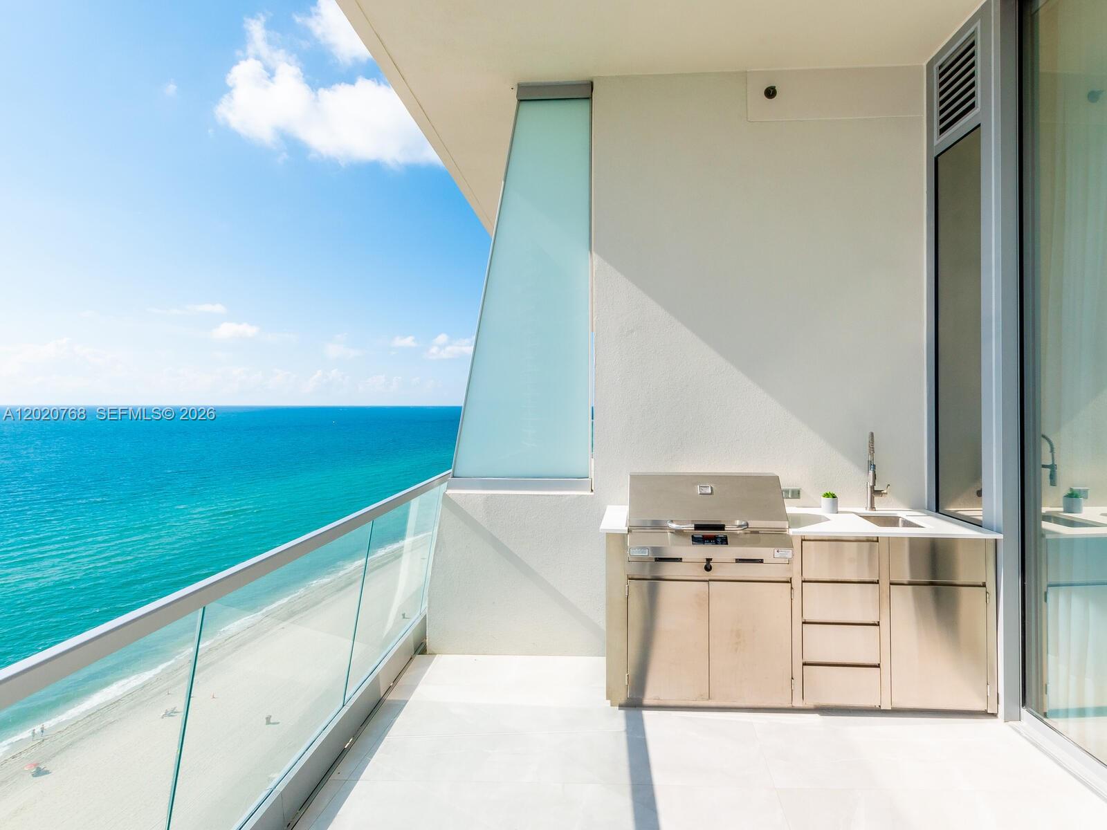 18501 E Collins #1503, Sunny Isles Beach FL 33160