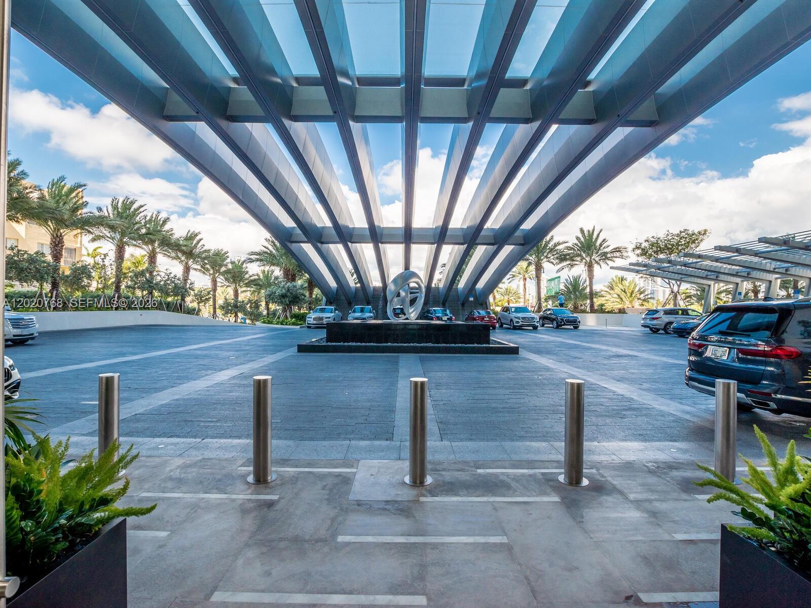18501 E Collins #1503, Sunny Isles Beach FL 33160