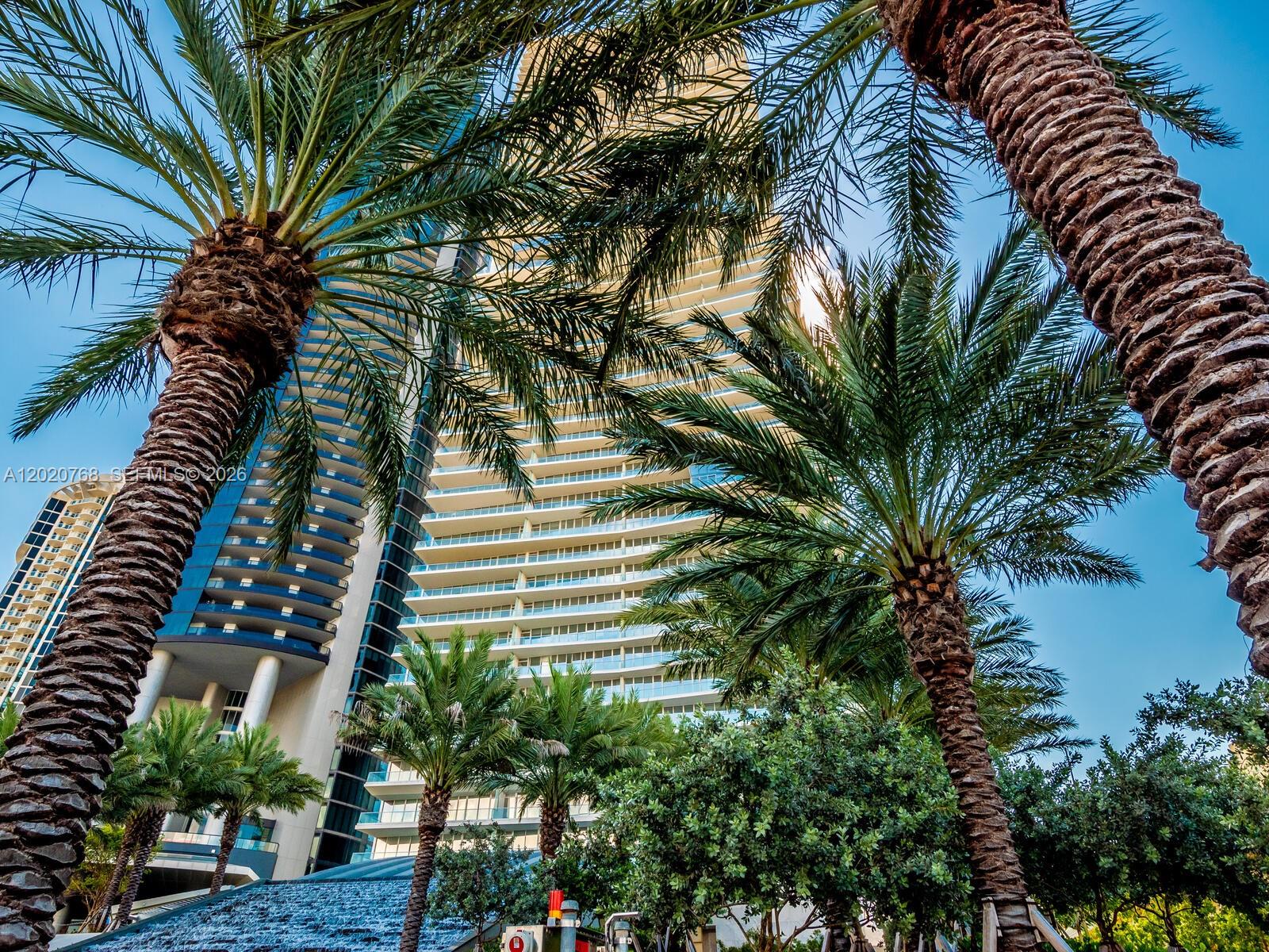 18501 E Collins #1503, Sunny Isles Beach FL 33160