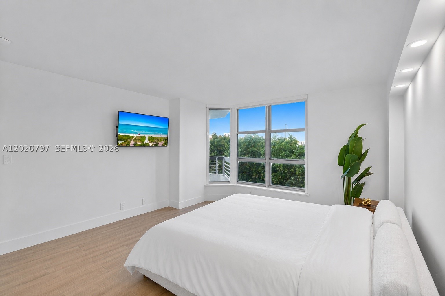 19101 NE 36th Ct #402, Aventura FL 33180