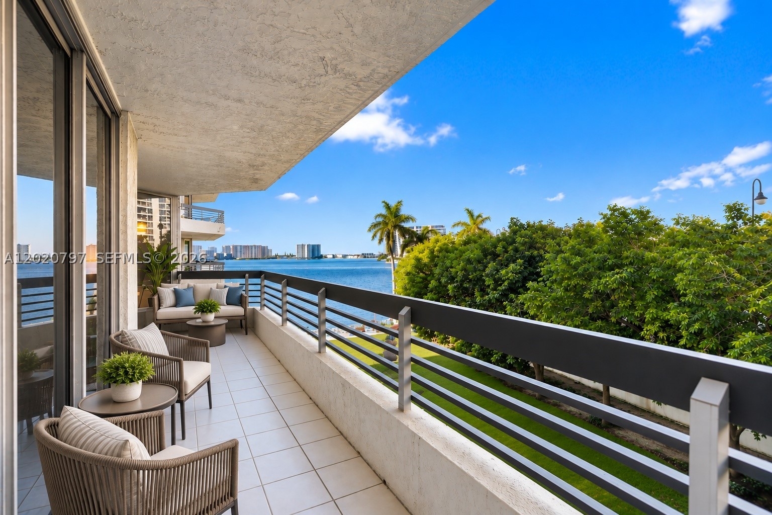 19101 NE 36th Ct #402, Aventura FL 33180